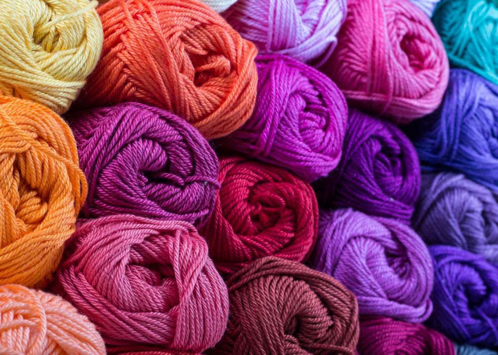 Heartwarming Yarn Creations That Make Unforgettable Gifts
