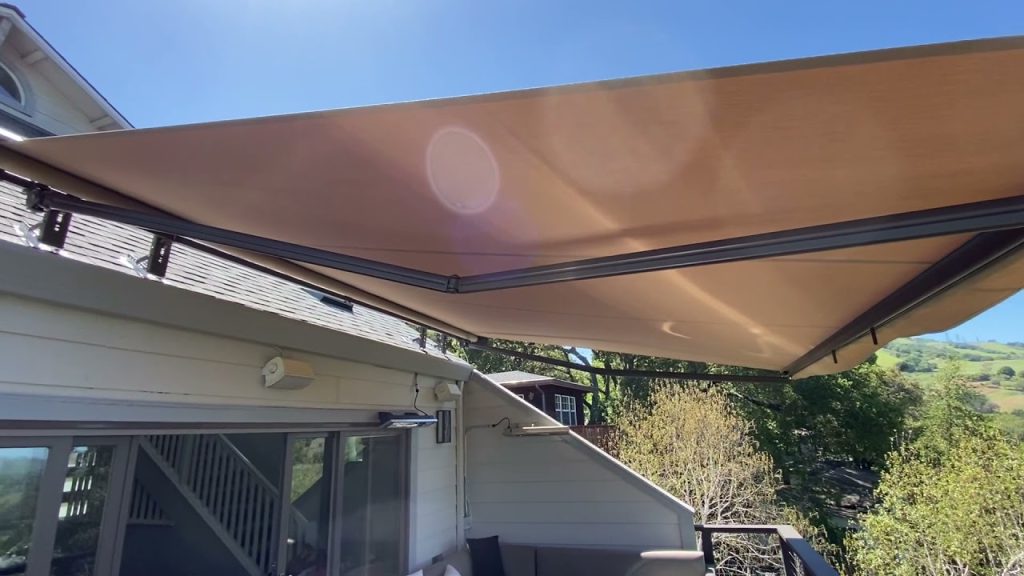 Retractable Awnings and Smart Home Integration: The Future of Outdoor Comfort